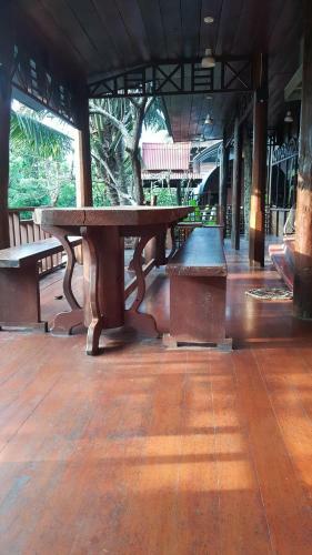 Hotel Ruean Mai Chai Khlong