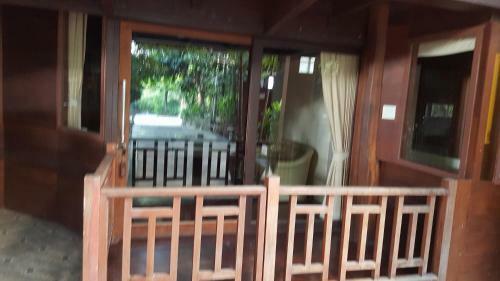 Hotel Ruean Mai Chai Khlong