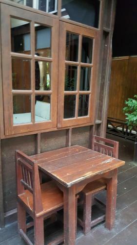Hotel Ruean Mai Chai Khlong