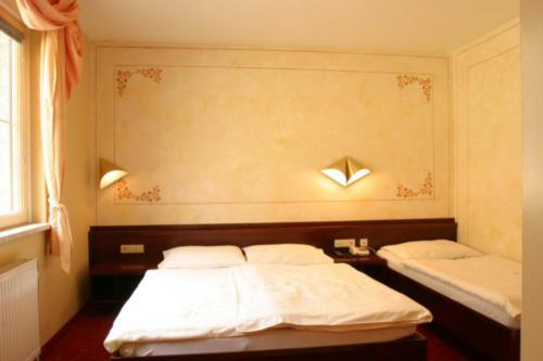 Hotel Helenenst�berl