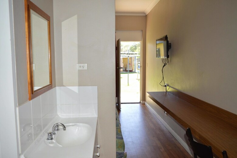 Brolga Hotel Motel - Coleambally