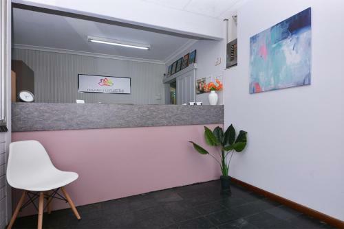 Motel Poinsettia