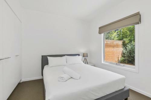 Beach & Golf Stays, Australia
