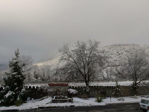 Kaspia Yeddi Gozel Hotel