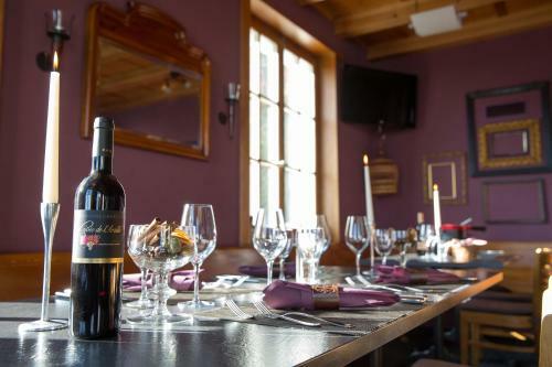 Hotel H�tel-restaurant Mont-vully