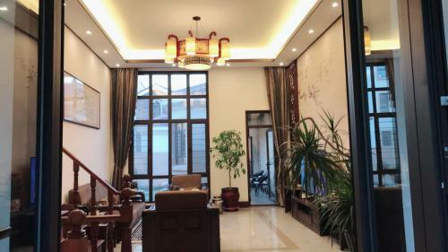 New Yihai Holiday Villa