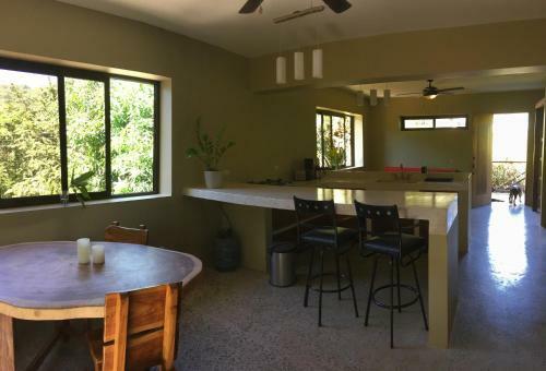 Hostal Blue Zone House