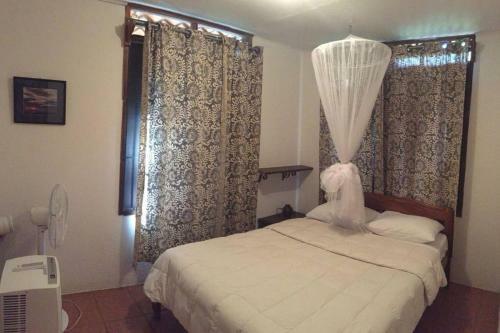 Casa Cebolla... Perfect Surf Group House!
