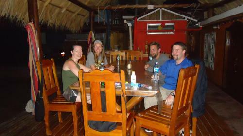 Hostal Mauras Tropical Mini Hostel