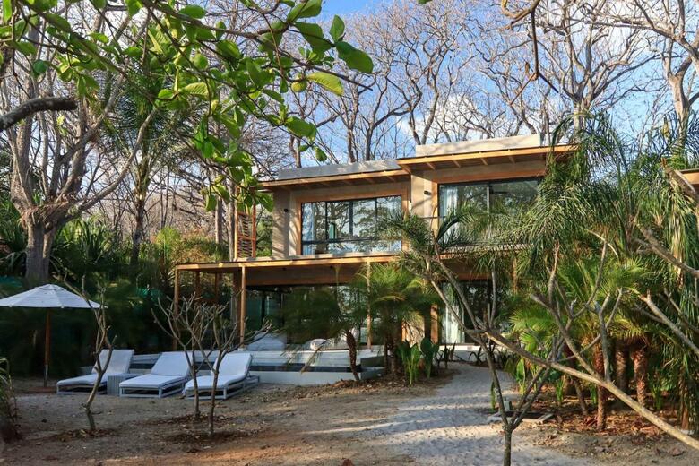 Hotel Nantipa - A Tico Beach Experience