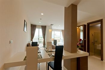 Hotel Taipan Resort & Condominium