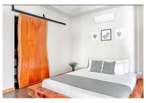 Villa Lior- 3 Bedroom With Pool
