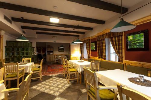 Hotel Skaln� Ml�n Adr?pach