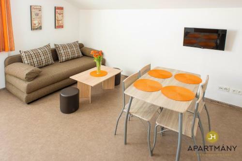 Apartm�ny Jind?ich?v Hradec