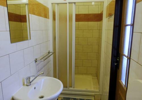Hostal Hotel Sta?�?