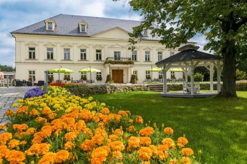 Hotel Z�me?ek Petrovice