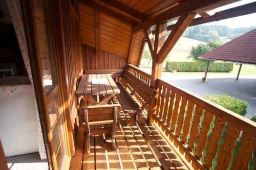 Hostal Farma Basarovi