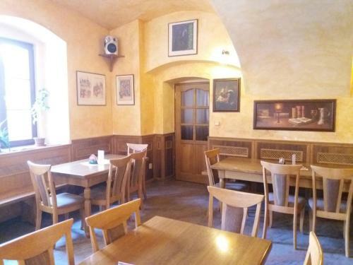 Hostal Penzion Ve Star� ?kole