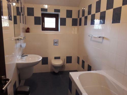 Hostal Penzion U Kostela
