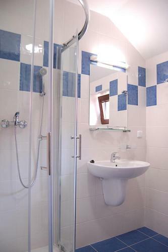 Hostal Penzion U Kostela