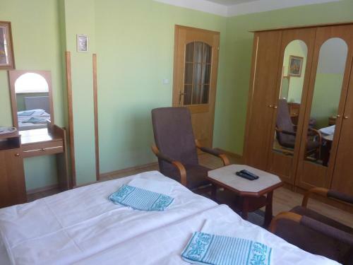 Hostal Pension Beruska