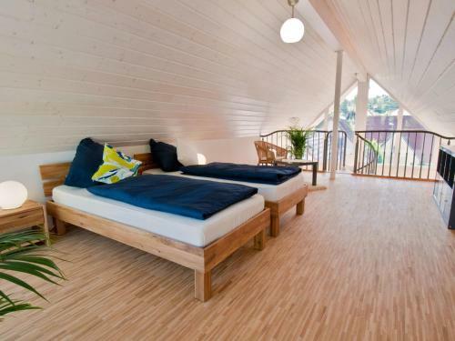 Apartamento Winzercafe Neipperg Ferienwohnungen