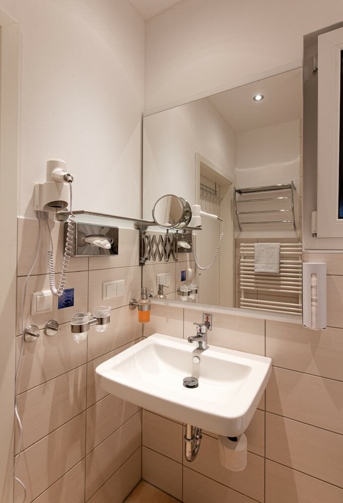 Hostal Pension-caf�-libelle