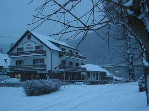 Bed & Breakfast Bnb Eifelpension Br�ckenschenke