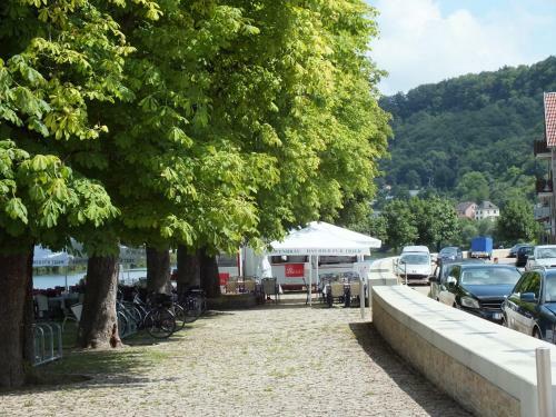 Hostal Rezas Bistro Restaurant G�stehaus