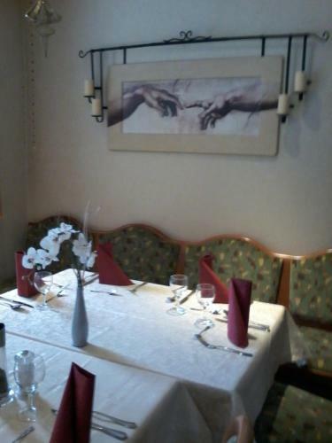 Hostal Waldpension Zum Felsenkeller
