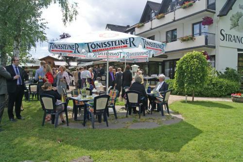 Land-gut-hotel Strand-caf�