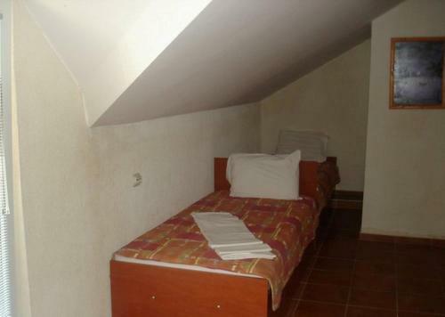 Hostal Apartments Dan Dar
