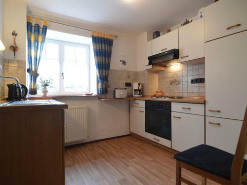 Cozy Apartment With Private Garden In Ittel
