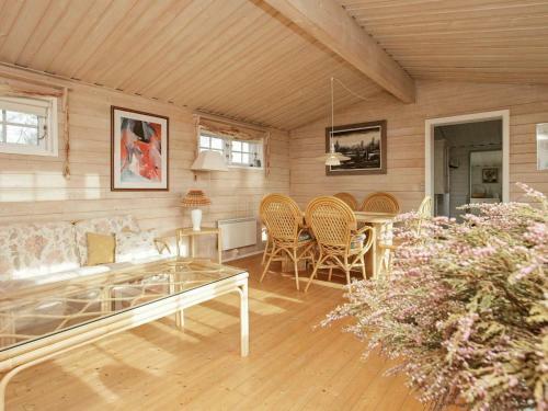 Two-bedroom Holiday Home In Struer 4