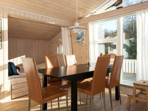 Two-bedroom Holiday Home In Knebel 9