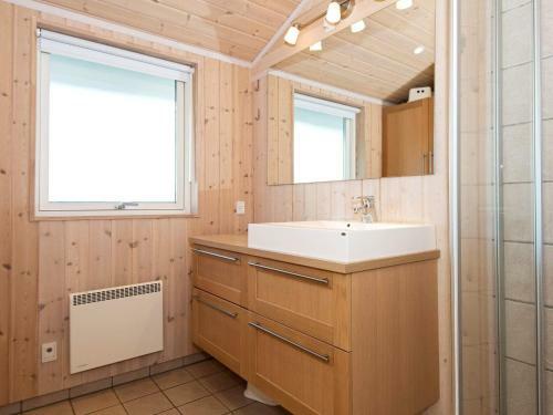 Two-bedroom Holiday Home In Knebel 9