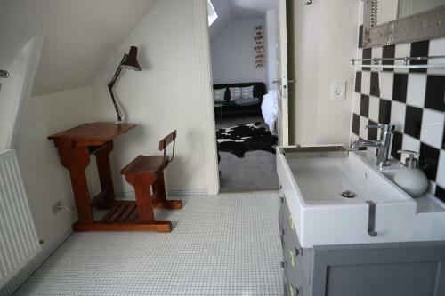 Bed & Breakfast Fjelde Guesthouse