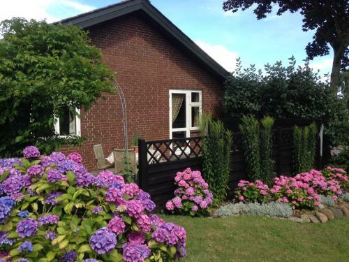 Le Chapeau Bed & Breakfast