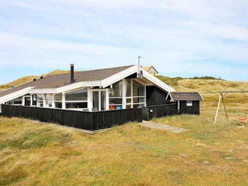 Four-bedroom Holiday Home In Ringk�bing 3