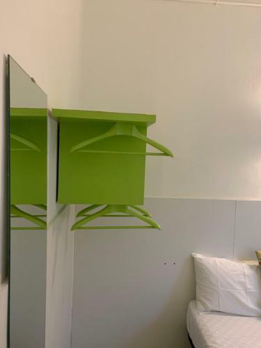 Hostal Central And Basic Universitat