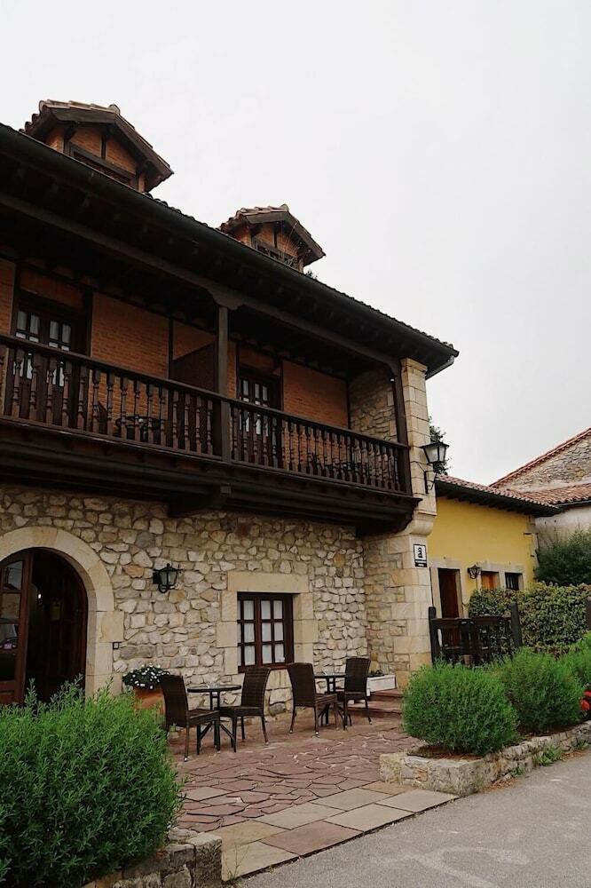 Hostal Posada La Busta