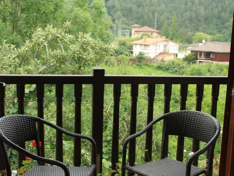 Hotel Posada Trebuesto De Guriezo