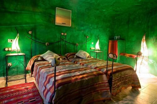 Hotel Cueva Tardienta Monegros