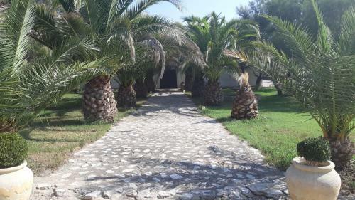 Hotel Cueva Tardienta Monegros