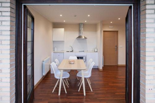 Apartamentos La Canal
