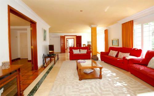 Villa Son Vida Home And Golf