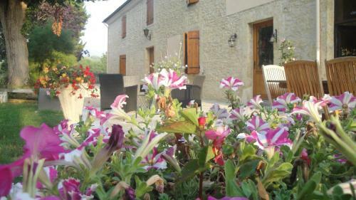 Bed & Breakfast Domaine De Poudos