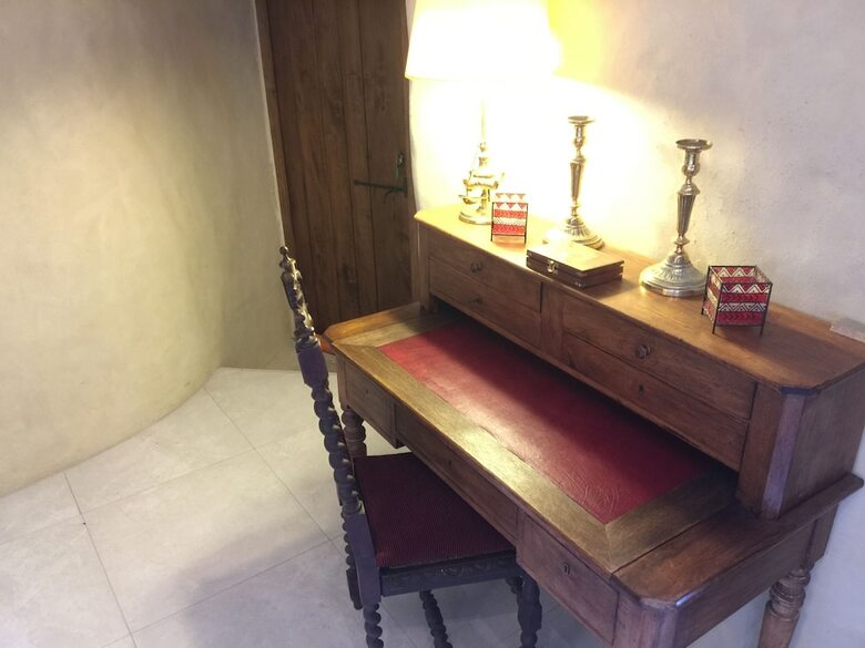 Hostal Chateau De La Rode