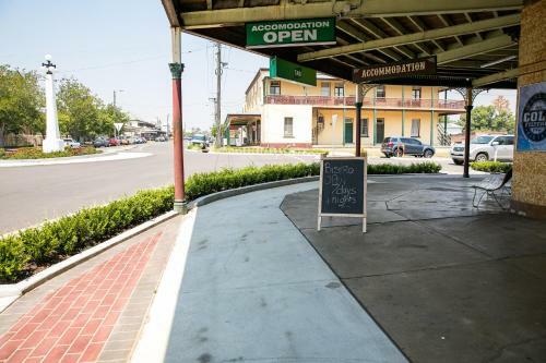 Bank Hotel Dungog