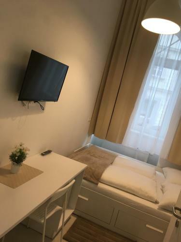 Hostal Ch-hotel Luka Budget